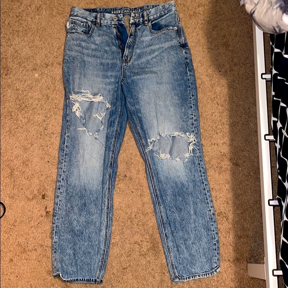 American eagle mom jeans